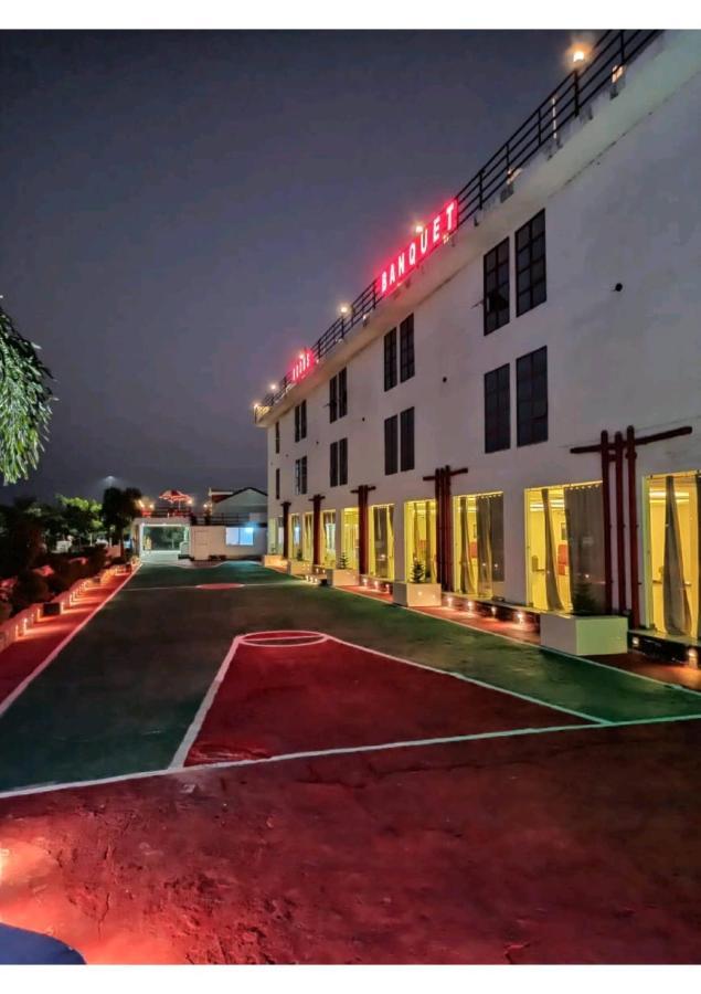Gods County Hotels & Resorts Tarapith Buitenkant foto
