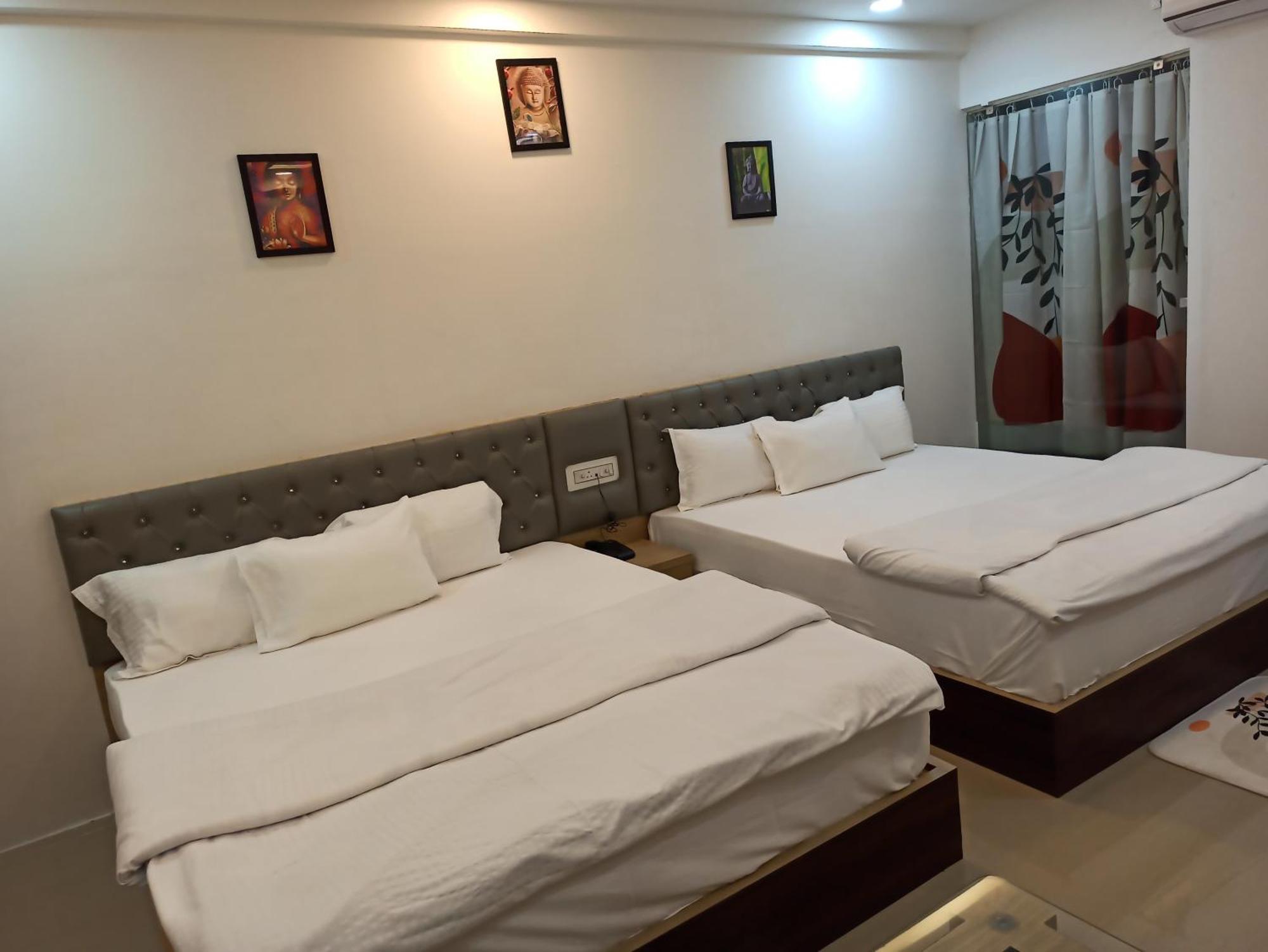 Gods County Hotels & Resorts Tarapith Buitenkant foto